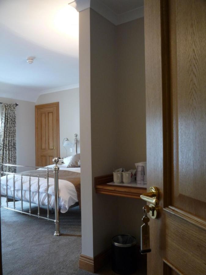 The Spread Eagle Hotel Jedburgh Oda fotoğraf